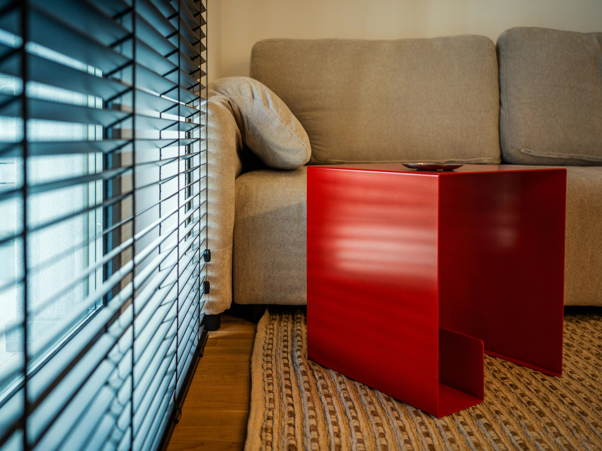 Jaluzele din lemn natural pentru living – Evo Concept